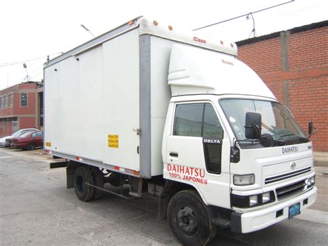 DAIHATSU DELTA - Review and photos