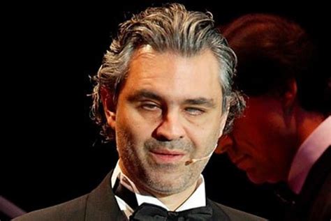 Andrea Bocelli Ungkap Alasannya Sembunyikan Positif Covid-19 | Republika Online