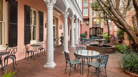 Meeting Street Inn | Charleston Area CVB