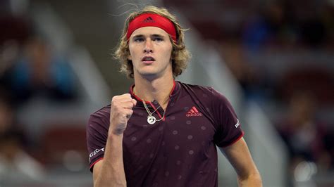 Alexander Zverev makes it through to ATP World Tour Finals in London | Tennis News | Sky Sports