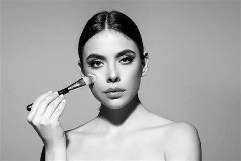Premium Photo | Skincare makeup and cosmetics visage woman with makeup brush beauty treatments