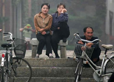 Daily Life in North Korea (54 Photos) » GagDaily News