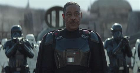 Giancarlo Esposito Says The Mandalorian Season 3 Needs More Moff Gideon