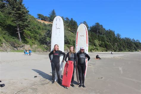 Oregon Coast Surfing Lessons | Experienced Instructors | Safari Town Surf