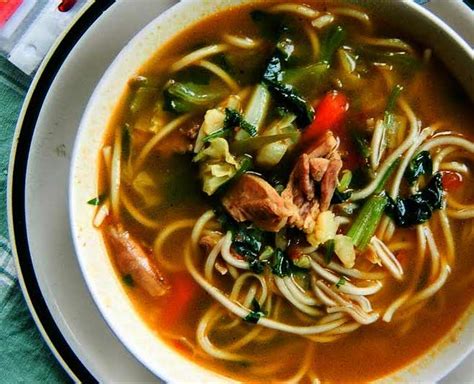 Enjoy Hot Yum Thukpa, Tibetan Dish In The Winter Chill For These Health Benefits | HerZindagi