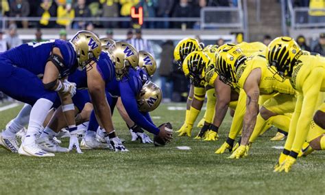 Oregon vs. Washington: Money in favor of Ducks win vs. Huskies