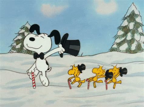 Snoopy Dancing Winter Christmas GIF | GIFDB.com