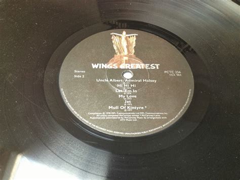 VINYL RECORDS: WINGS - GREATEST HITS LP