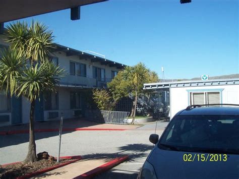 parking lot - Picture of Travelodge San Francisco Airport North, South ...