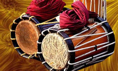 Chenda Melam is the perfect sound of Music for Religious and auspicious ...