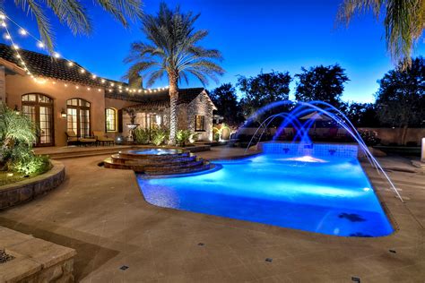 Luxury Pools | Black Luxury Homes