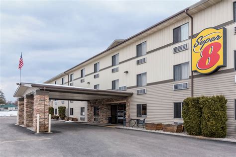 Super 8 by Wyndham Kalispell Glacier National Park | Kalispell, MT Hotels