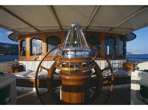 ATHENA YACHT VIDEO - ROYAL HUISMAN VIDEO