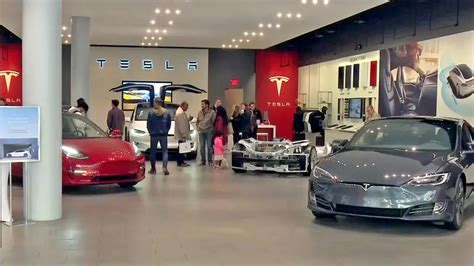 Construction of new Tesla showroom in Israel nears completion - Drive Tesla