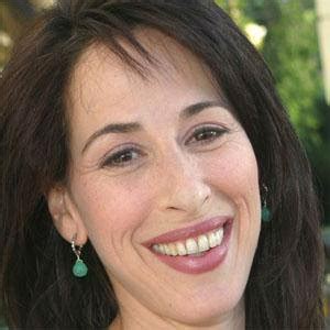 Maggie Wheeler - Bio, Facts, Family | Famous Birthdays