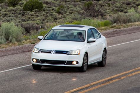 First Drive: 2013 Volkswagen Jetta Hybrid - Automobile Magazine