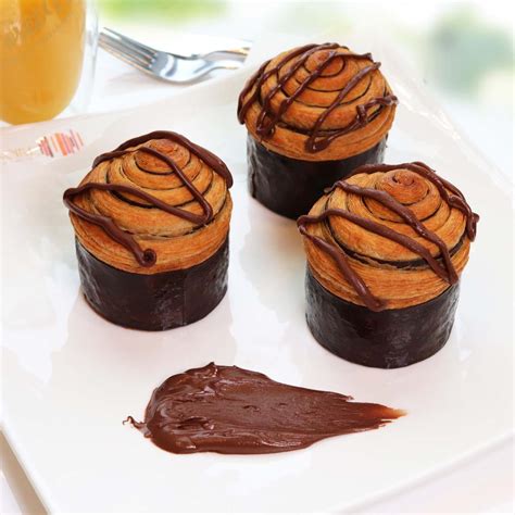 Nutella Cruffin – Foret Noire Patisserie