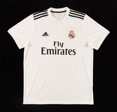 Cristiano Ronaldo Signed Real Madrid CF Jersey (Beckett COA) | Pristine ...