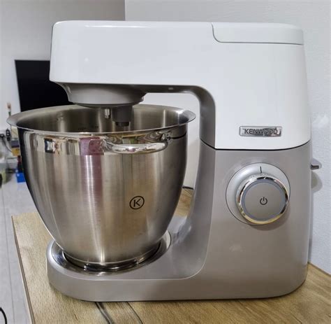 Kenwood Chef XL mixer, TV & Home Appliances, Kitchen Appliances, Hand & Stand Mixers on Carousell