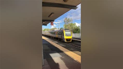 Kuraby Train 🚆 Station Runcorn Railway 🚃 QLD - YouTube