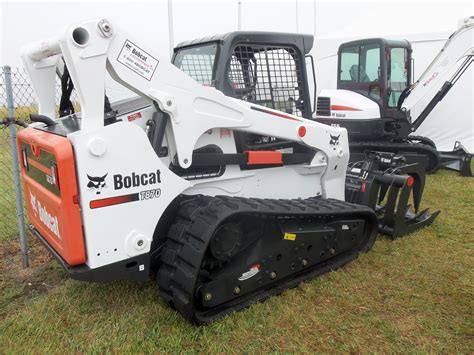 Bobcat T870 compact track loader | Construction Equipment | Pinterest