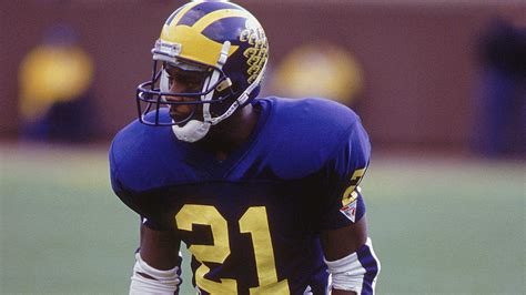 Michigan retires Howard's number, nixes 'Legends' jerseys | NCAA Football | Sporting News