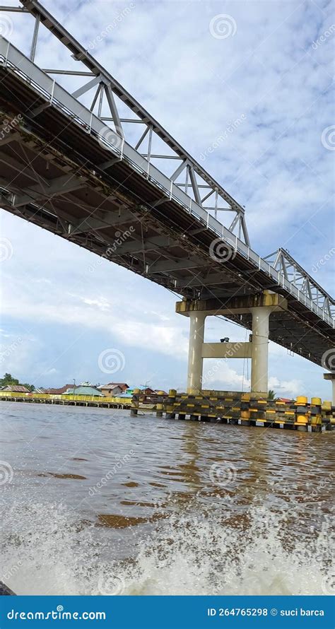 Kapuas Bridge in West Borneo Stock Photo - Image of tower, waterway ...