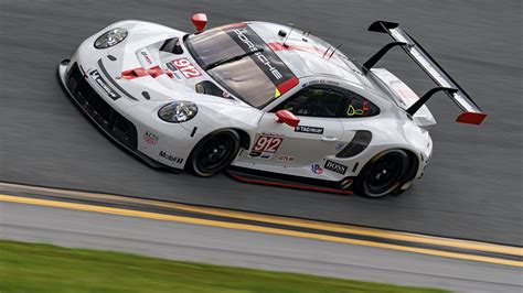 IMSA: both Porsche 911 RSR on the podium - reigning champions lead the ...