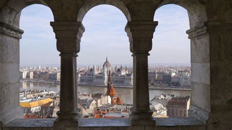 Budapest: Guided Buda Castle History Tour