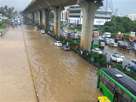 Bangalore weather: Heavy rains lash Bangalore again, cause traffic snarls across city ...