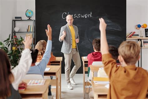 Teacher Teaching His Students · Free Stock Photo