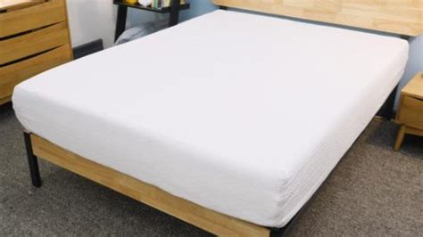 Zinus Memory Foam Mattress Review (2024) | Sleepopolis