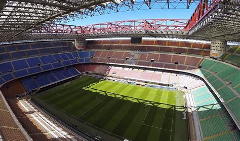 Milano | San Siro - Il Meazza si muove... ma è normale - Urbanfile