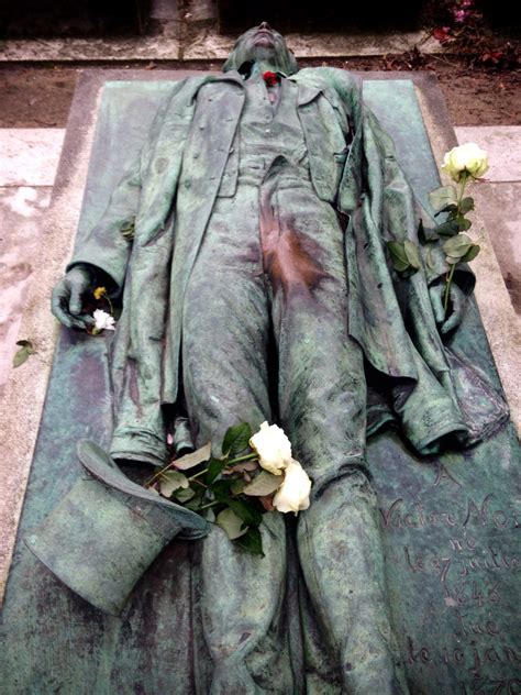 Victor Noir: the ‘Sexiest’ Tomb in Père-Lachaise Cemetery - The Culture Map