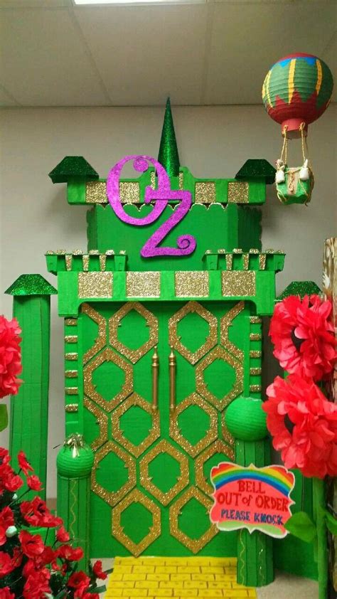 Pin by KRiley on Wizard of oz decor ideas | Wizard of oz musical, Wizard of oz decor, The ...