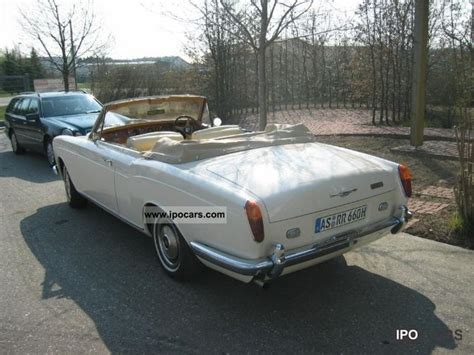 1971 Rolls Royce Corniche - Car Photo and Specs