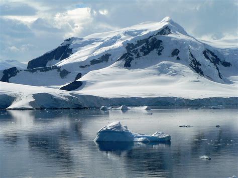 Antarctica Paradise Harbour Photograph by Photo, David Curtis