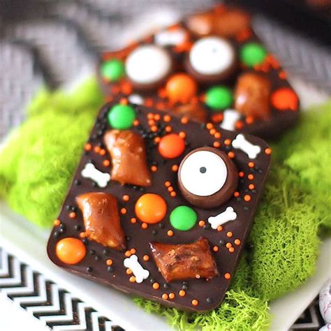 Halloween Chocolate Candy Bars | Chocolate candy bar, Halloween ...