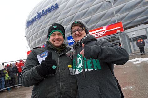 Fotostrecke: Werder Bremen-Fans in München | Fan-Stube