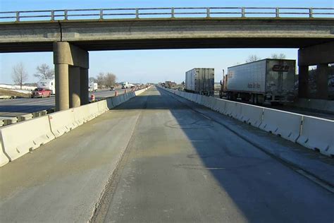 Concrete Highway Median Barriers | Jersey Barriers | Wieser Concrete