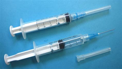 Disposable Syringes with Needle, Size: 5 ml, for Laboratory Use, Rs 3 ...