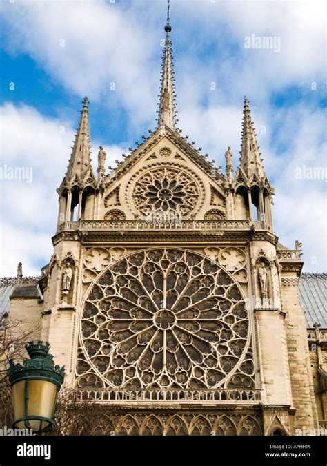 South side rose window detail at Notre Dame Cathedral, Ile de la Cite ...