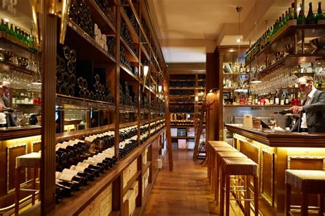 Drinking Wine in Paris: the Ultimate Guide | Paris Toujours