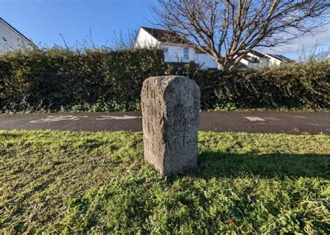 Old Milestone by the B3195, Exeter Road,... © Max Piper :: Geograph Britain and Ireland