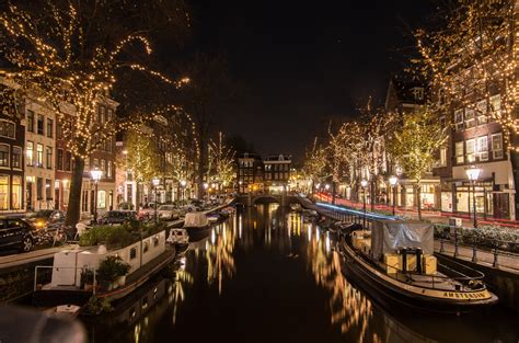 Weihnachten in Amsterdam: Einzigartig & magisch | Holiday lights ...