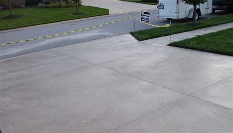 Sealing Concrete Driveway - Pros an Cons