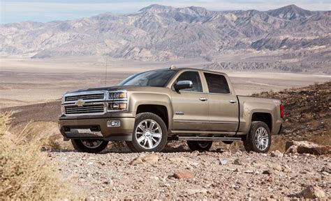 2015 Chevrolet Silverado 1500 High Country 6.2L 4WD Crew Cab