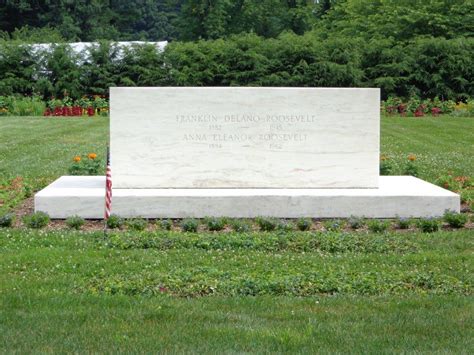 Franklin D. Roosevelt Gravesite - Hyde Park, New York