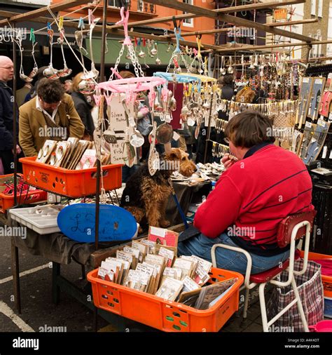 Portobello Road Market Stock Photo - Alamy