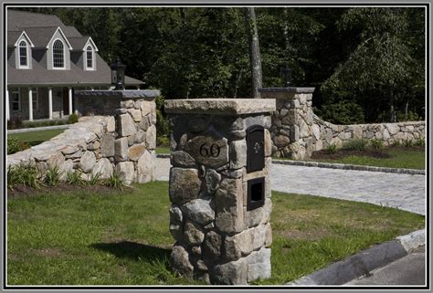 Driveway Entrance for best curb appeal to your home — ARTISTIC OUTDOORS landscape and masonry